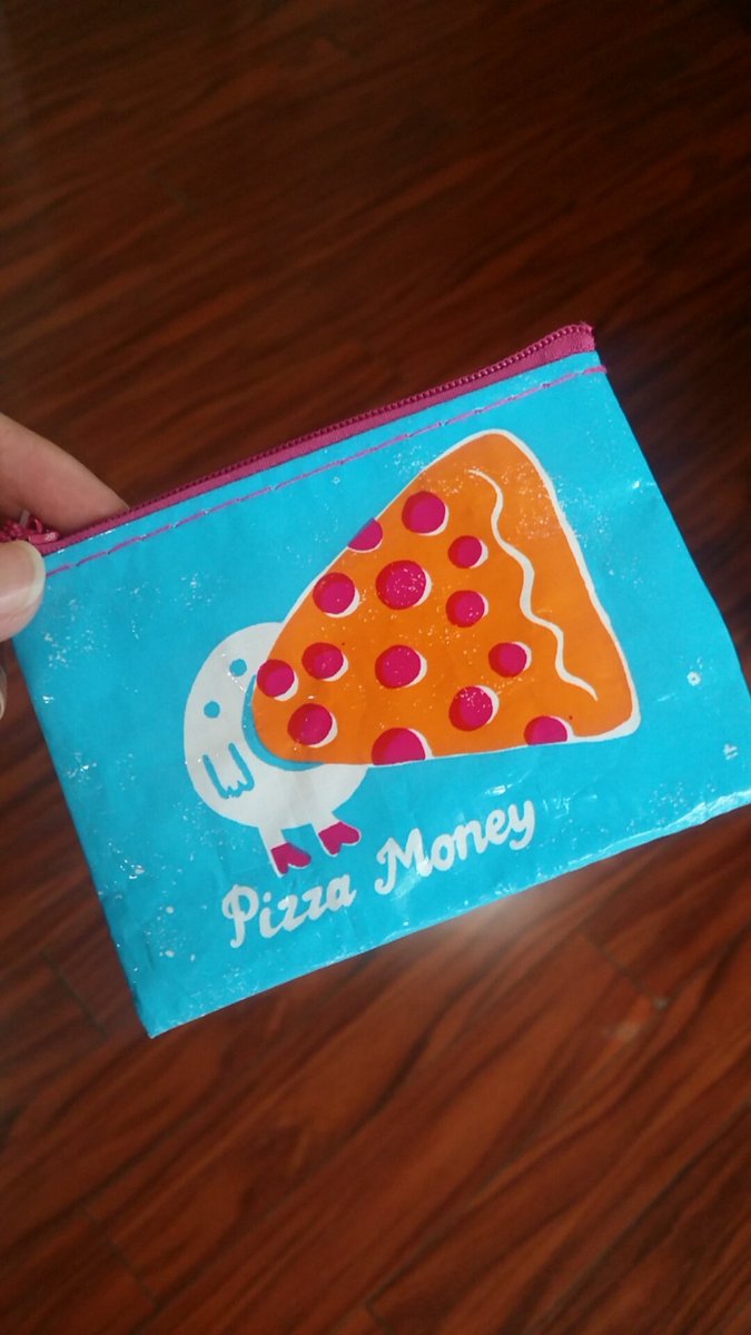 ahandfulofkeys's tweet photo. Cutest &amp; awesomest coin purse ever! #PizzaAngels 5ever https://t.co/4j5Q5nr85x