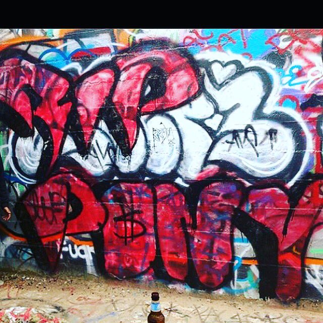 _la__bomba's tweet photo. #Rippony https://t.co/tQOvlOOG42