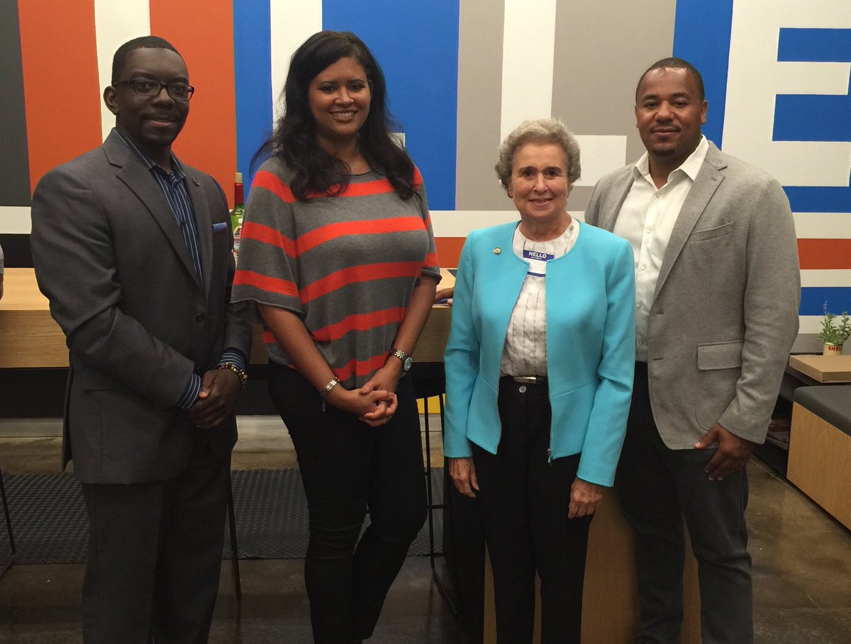 ConsciousConv's tweet photo. Thank you panelists for helping us #ConnectConverseCreate @jshrago @daynise #BrandonHill #DigitalDivide 👍🏾 https://t.co/MRk3Va61rT