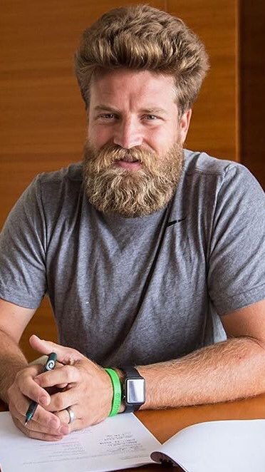BullGaenzler's tweet photo. If football doesn't work out for Fitz and JJ Abrams does a millennial Ten Commandments...just saying #hairodynamic https://t.co/l4KbUeQeWV