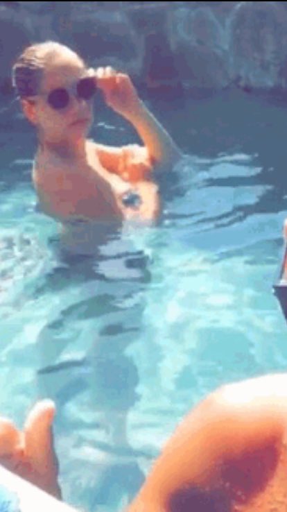 Kinda having the best time ever. Hawaii is treating us so well