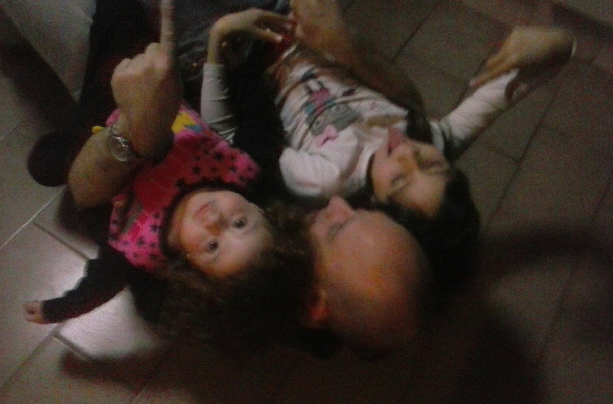 eliandigiorgio3's tweet photo. Jugando lol https://t.co/mvw3PVTLvM