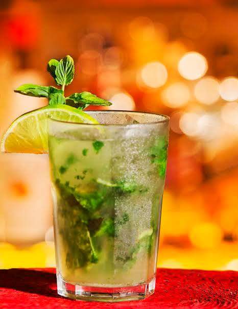 Fridas_Rest's tweet photo. Para la sed, #mojitos 2x1. Jamás podrás pedir solo uno, así que mejor trae alero. https://t.co/icYG6ESxD6