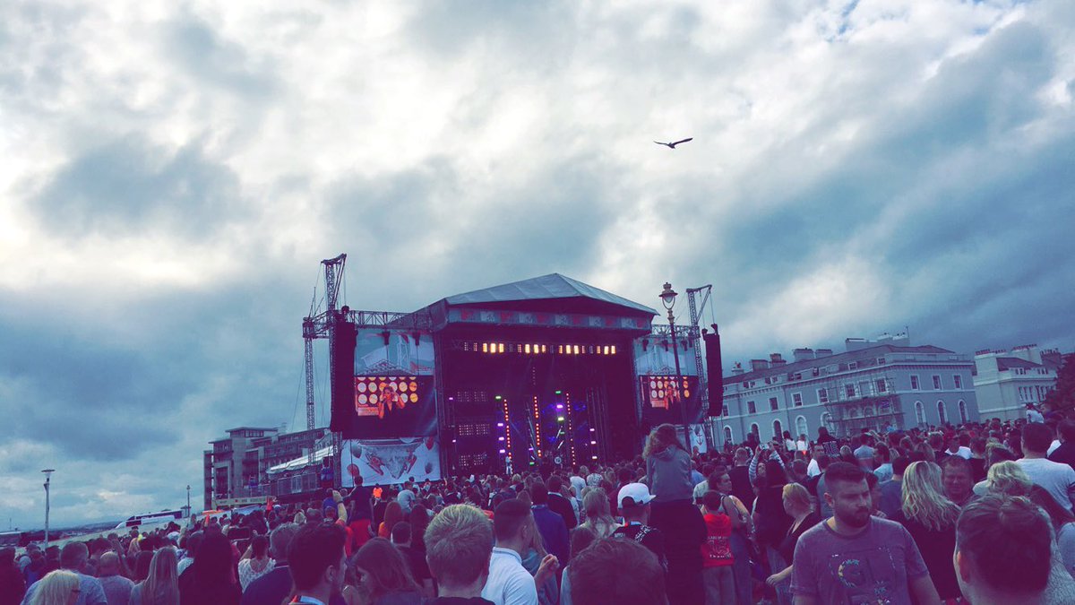 Matty_Redman's tweet photo. What a night! Bring on round 2 tomorrow ππ haha! Can only finish the night with a pizza!! ππ #Doms #DeceNight #MTV https://t.co/pf7uROLJsH