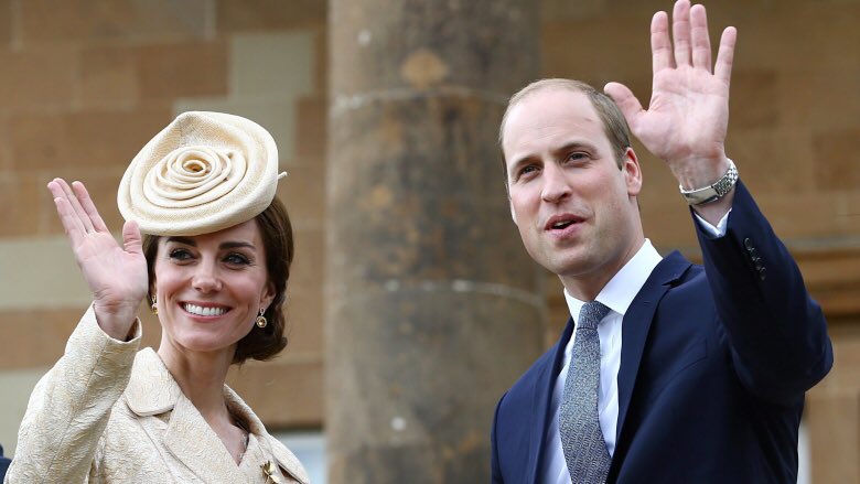 YukonInquirer's tweet photo. Cinnamon bun sales at Braeburn Lodge jumped 847% after Kate wore one on her head @CBCNorth #WillandKate #RoyalTour https://t.co/9v9sJ9W3Aw