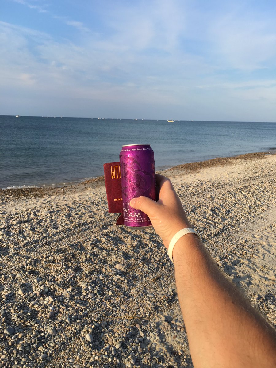Kristopherdumas's tweet photo. @TreeHouseBrewCo enjoying a beautiful Cape Cod evening..... #namethatbeach #sucks2suck https://t.co/q4mvZ5bEtB