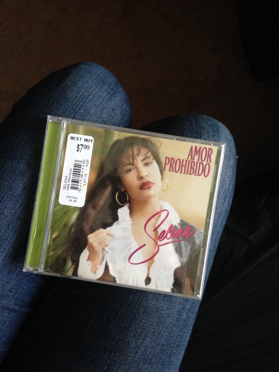 teamoselena15's tweet photo. Amor Prohibido 💘
#selena #AmorProhibido #Selenaquintanilla https://t.co/9Bg0ClwzSC