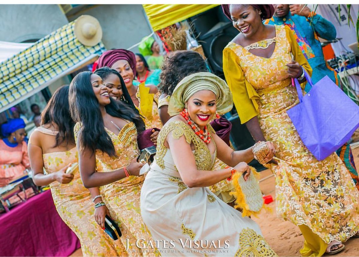 NkObufor's tweet photo. I love Igbo Traditional Weddings 😍 https://t.co/keAG7NAO27