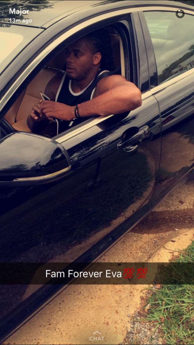 WatchTrentWork's tweet photo. That boy @Majorhenderson2 know he my brother frfr.. Do anything for him. These facts. I can't lie .. It ain't in me https://t.co/XiykFmTe9U