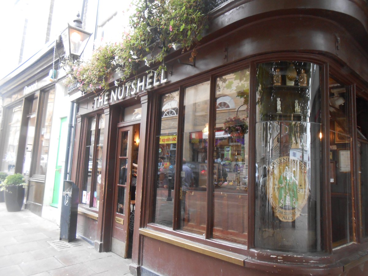 annafrankum1's tweet photo. The Nutshell..#smallestpub. https://t.co/Dvr5HdqsQE