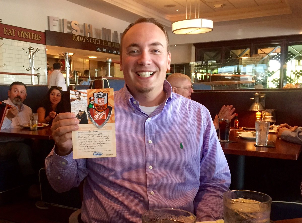 Dave_Dawber's tweet photo. Congrats Kyle on outstanding safety results! Good luck at the SSC and TY for all you have done for the Midwest. https://t.co/DcfdYOjcy0