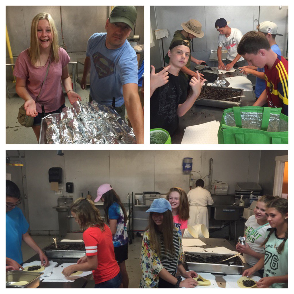 vchecketts's tweet photo. Making meals for those in need #SLC #BurritoProject #UtahGivesBack - Thx Rico's! https://t.co/q6ASLRcNCU