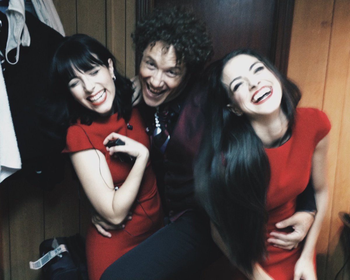 SylviaParejo's tweet photo. estrenada! 🎤✨ #callebroadway #DaniDiges #laschicasdeDani @DanielDiges @tereseleabarca https://t.co/P3Jsavx1Jb