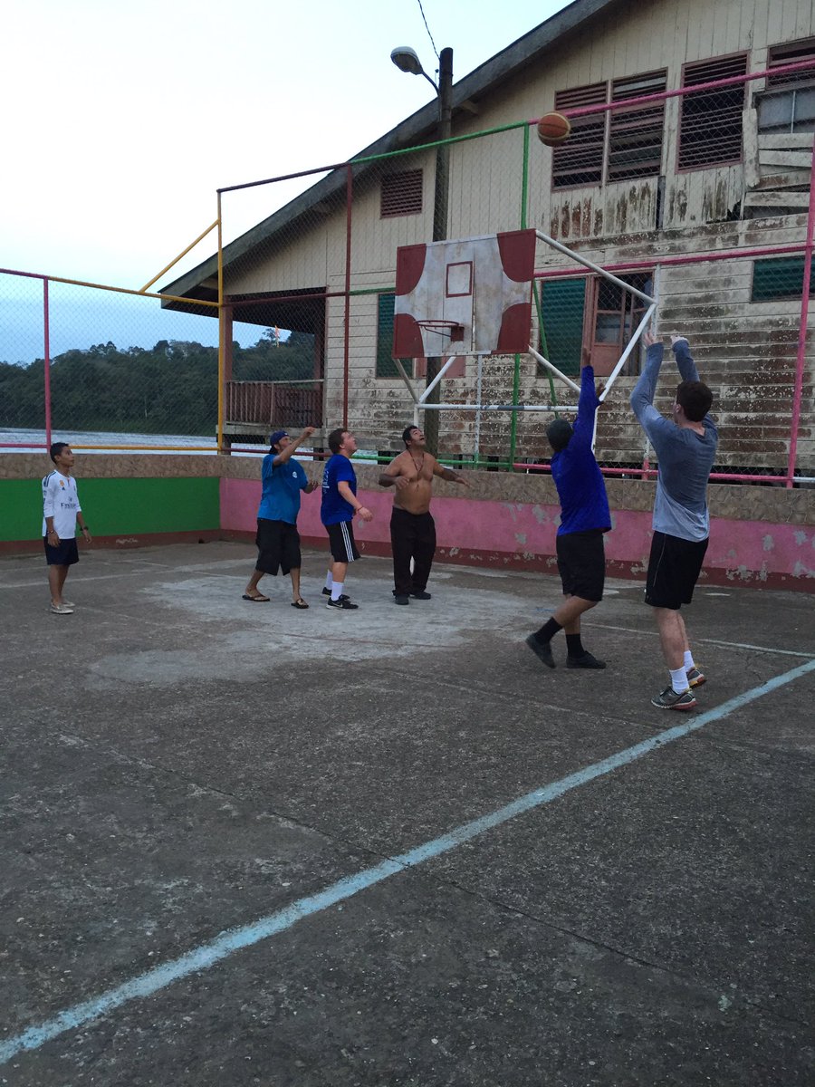 mitzvahcorps's tweet photo. A quick pick up game with our friends in El Castillo! #MCNic https://t.co/yeN3HXK1oF