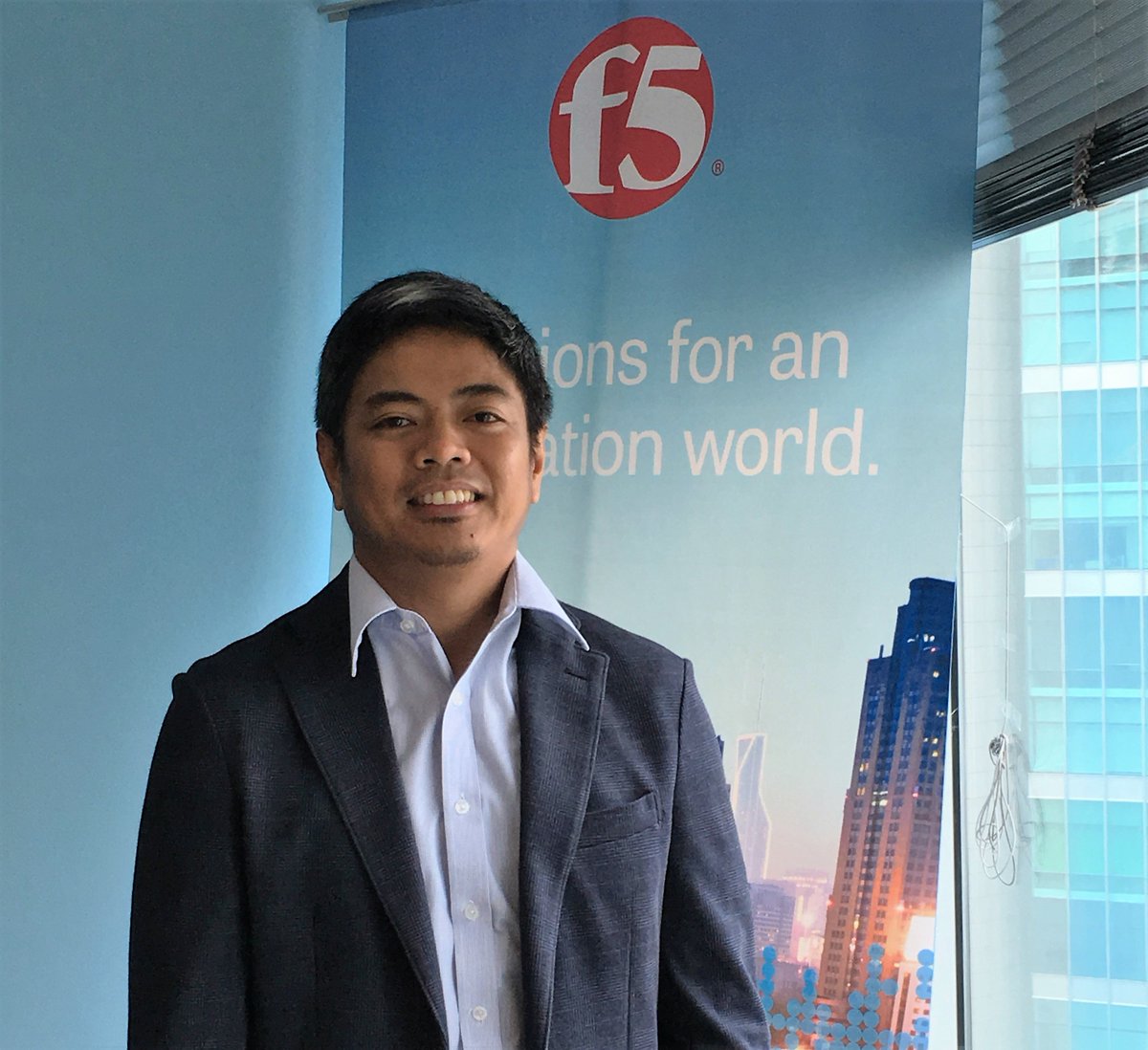 F5_AsiaPacific's tweet photo. .@MlaStandard How to become a cybersecurity expert. #F5PH https://t.co/eoADojgWLj https://t.co/y795NNiUKZ