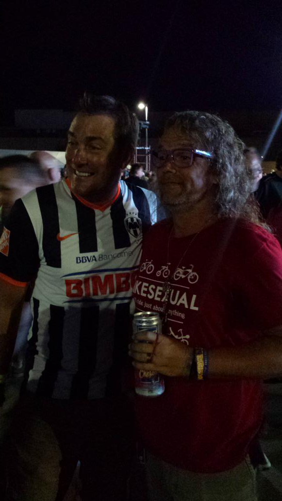 Invin6ible1981's tweet photo. @OttumwaRAGBRAI @RAGBRAI_IOWA #PedalTotheParty #OTTUMWARAGBRAI #putitonthebigscreen @MedicareScott https://t.co/1z46kHnDIg