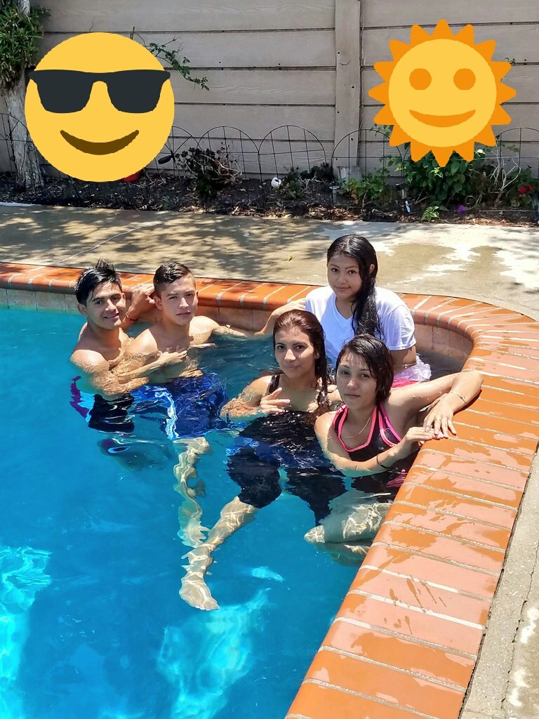 flaquiithatobar's tweet photo. Un hermoso dia con my friends la pasamos al maximo https://t.co/GVRQZniiwZ