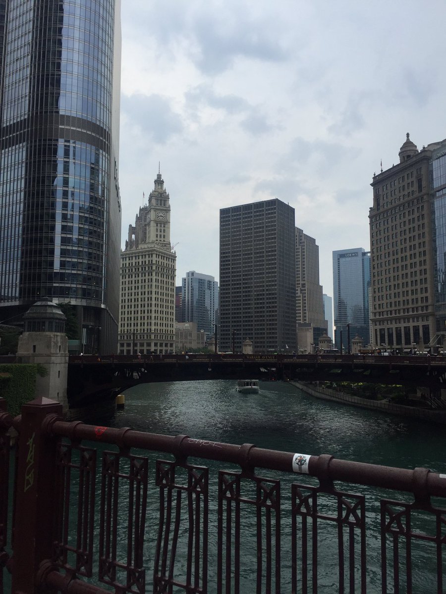 Chicago day one #chicago #music <a href="/chicagotribune/">Chicago Tribune</a> @DaysInnChicago <a href="/TimeOutChicago/">Time Out Chicago</a> <a href="/DailyESSEX/">ESSEX</a>