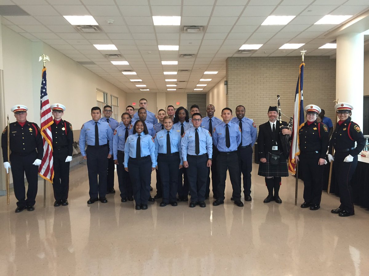 rgffoundation's tweet photo. RGFA Class 2016-D group photo before graduation begins. #TomorrowsHeroes #HCC #RGFA https://t.co/rQfouD52Lr