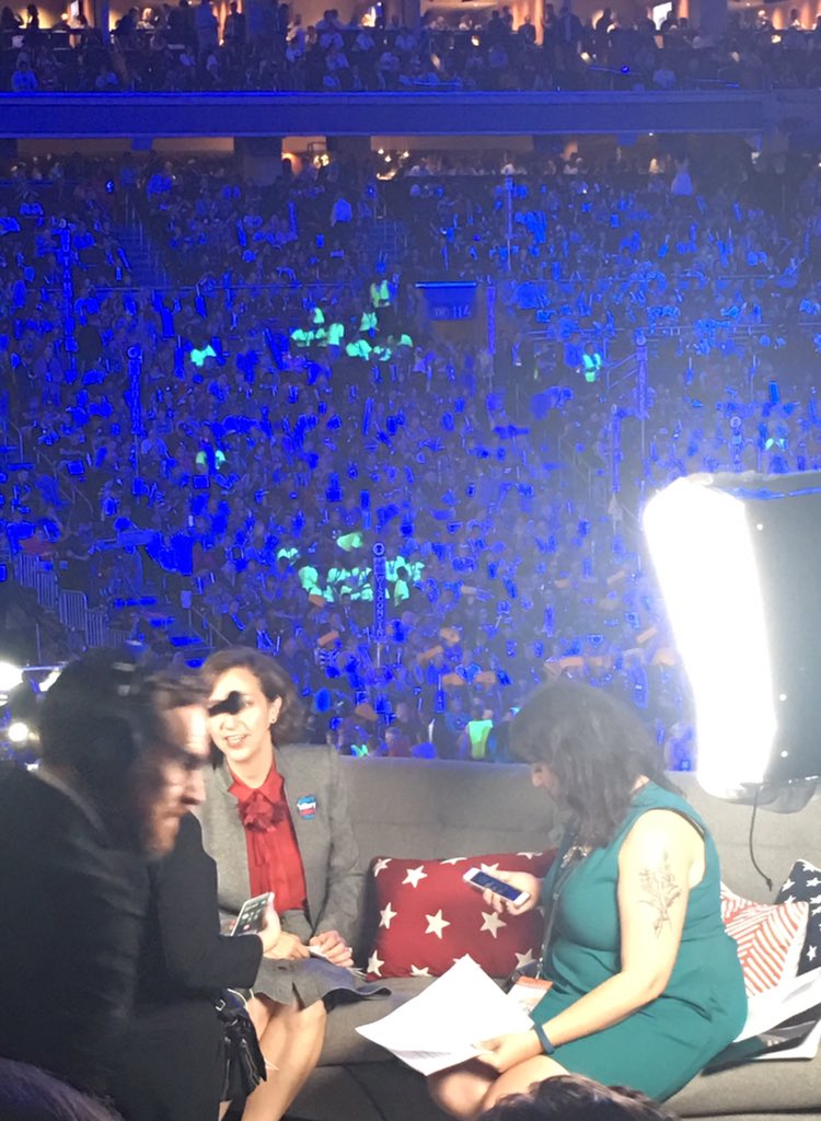 anna_lombardi's tweet photo. #DemConvention #waitingforhillary #backstage #press https://t.co/P9CsJuABkm