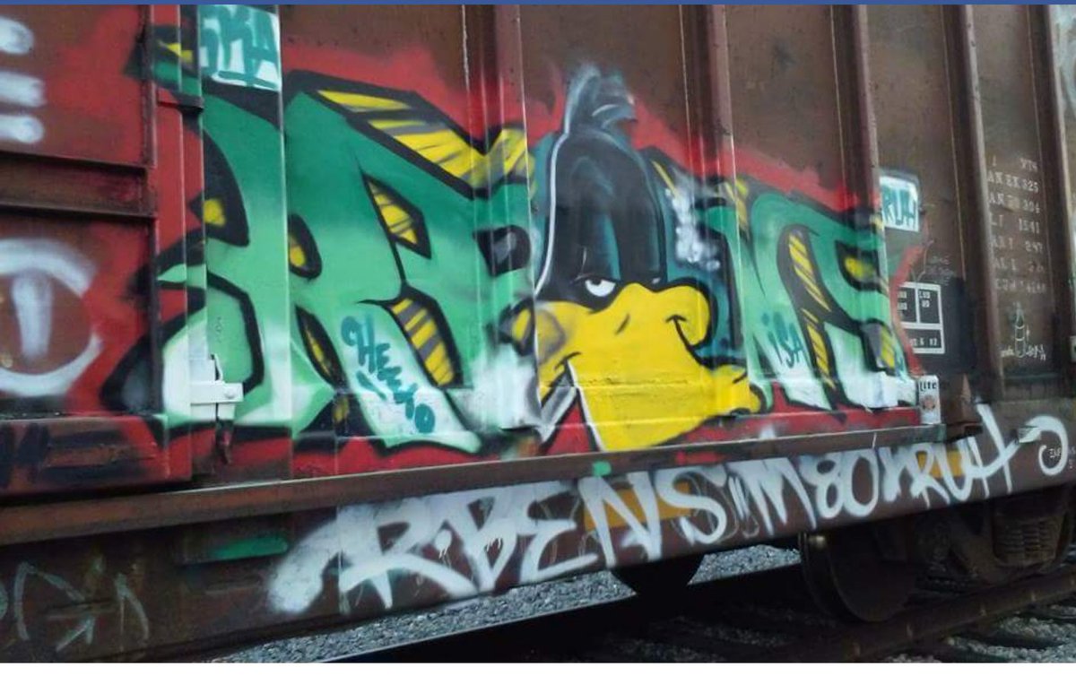 cheetobeans666's tweet image. A bomb my dad did for my sis and I. #rbens #skacrew #daffyduck