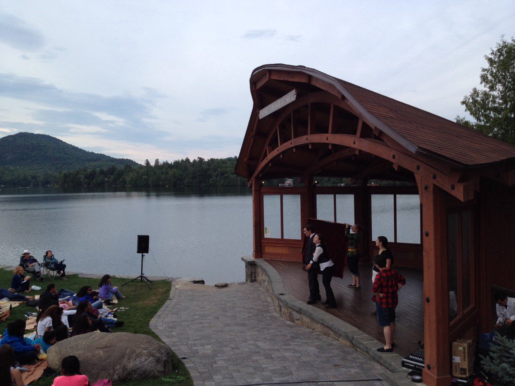 familytime's tweet photo. Thank you #AdkShakes for a great performance in #lakeplacid #adirondacks https://t.co/Myx0goZ0Ti