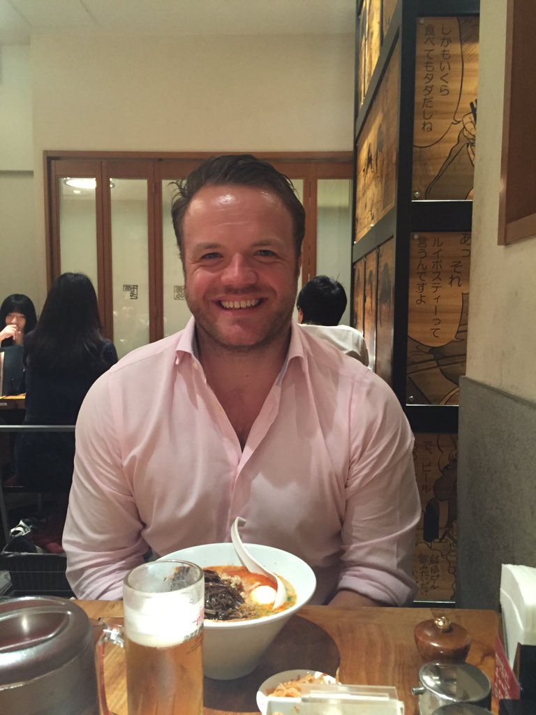 RebecaGuzmanCB's tweet photo. The team in #Tokyo are awesome! They even take you for ramen when they know what matters in life cc Neil Howard https://t.co/SUxTUQExtS