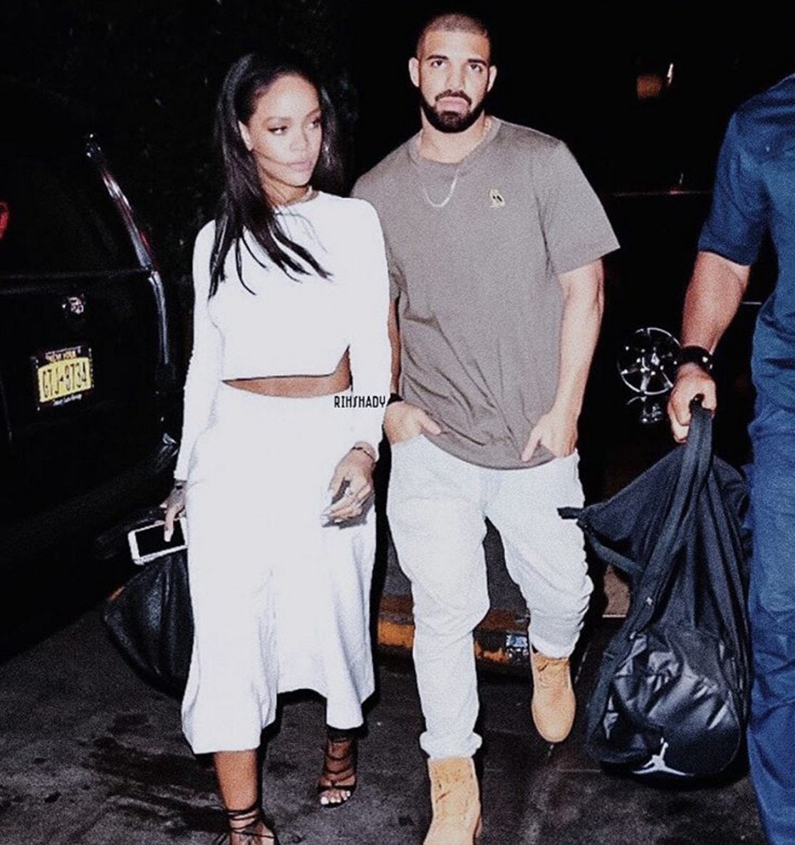 GorgeousDiior's tweet image. Drake and Rihanna edited pics are life 😍
