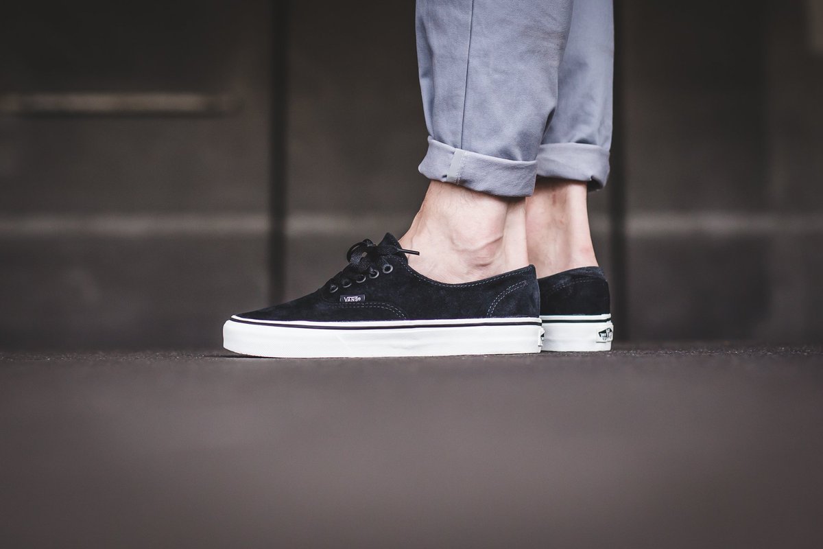 vans authentic decon black