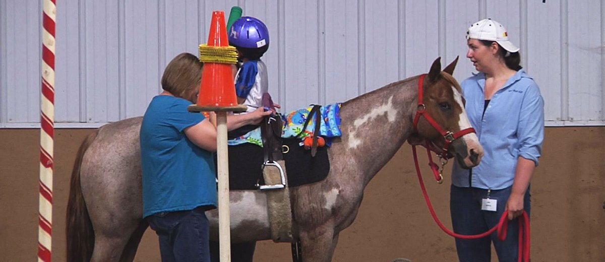 keloland's tweet image. Finding therapy at the farm through hippotherapy: bit.ly/2adEEKB?cid=tw… #kelonews