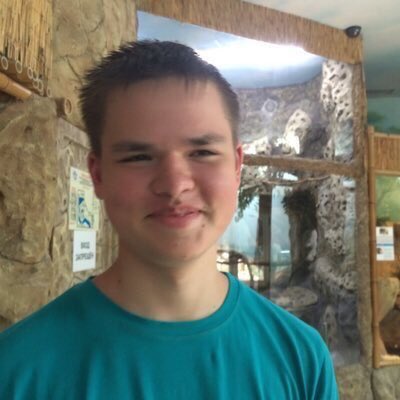 Shiftola's tweet photo. just gonna leave it here, "PhenoM is TT" the guy that scams everyone https://t.co/Uziu6iBsNr