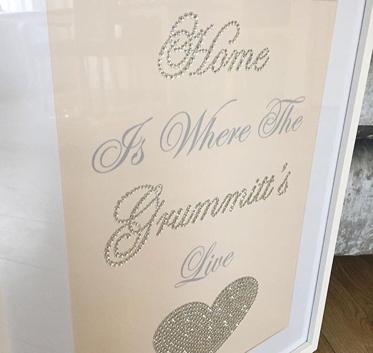 FairytaleCanvas's tweet photo. Crystal encrusted worded canvas prints, choose from plain or shabby chic frames 💎💎 https://t.co/c2itXPyxio