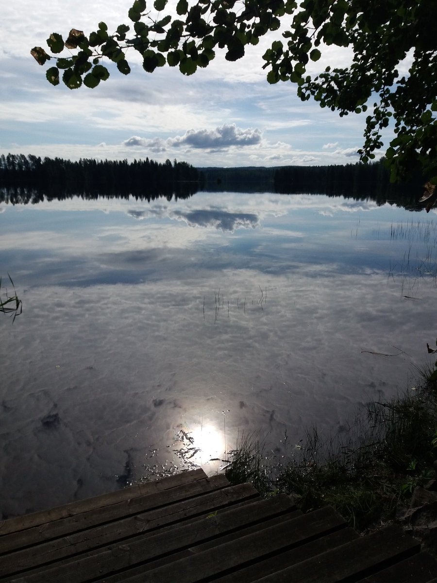 JamsanK's tweet photo. Ihana aamu #Rantapirtti'llä #Koskenpää'llä. #jämsä https://t.co/qOVnN9OP8n