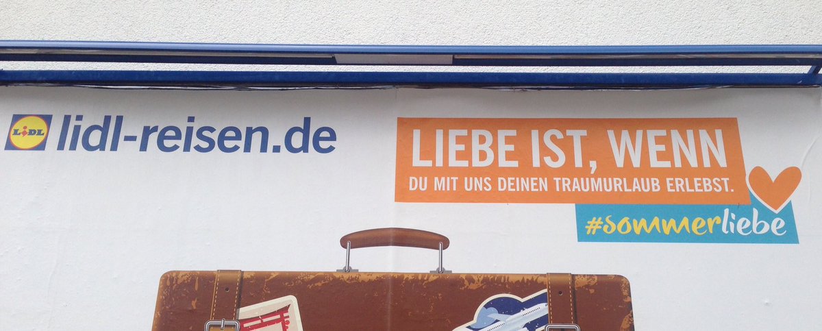 JackWagFive's tweet photo. Kann nicht anders, als diesen zu langen "Liebe ist"-Spruch in die viel zu kurze "Landliebe"-Melodie hineinzuzwängen. https://t.co/IcEw1Ir9l7