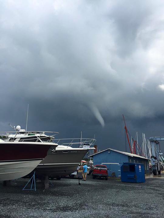 MikeTFox5's tweet photo. Check out this funnel cloud from earlier today in Oxfort, MD! Photo courtesy of @CarolineCircle. @StormHour @fox5dc https://t.co/dbhdBeRbJf