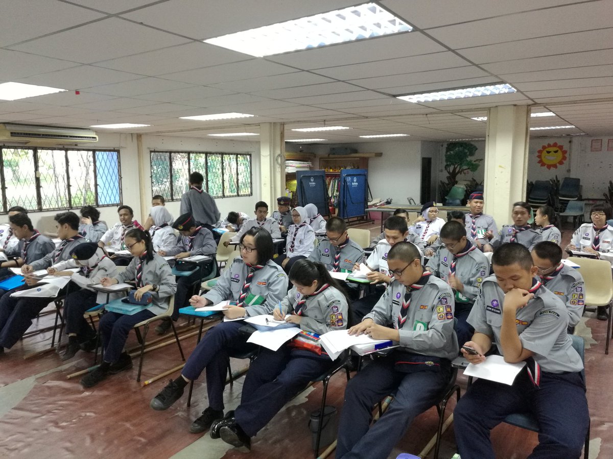 9w2mdp's tweet photo. Bersama adik2 pengakap...  @pengakap https://t.co/8yxwf4taFC