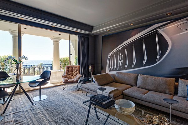 youonlylive1nce's tweet photo. Step inside the swanktacular Maserati pop-up hotel suite. https://t.co/a5M2MoAJwV https://t.co/ECfzQk7KER