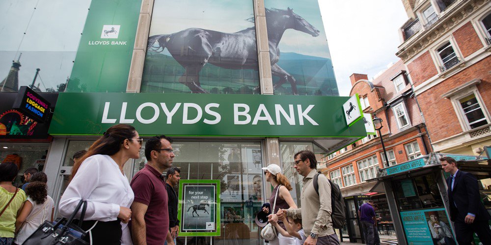 business's tweet image. Lloyds has cut 3,000 jobs - but other industries are still boosting staff after #Brexit vote bloom.bg/2acw9iU