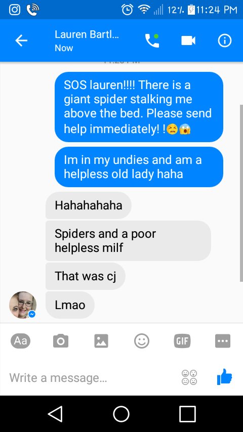 xTitts_Mcgeex's tweet image. Haha i hate spiders. Needed help. #fuckspiders #bedtimeproblems #