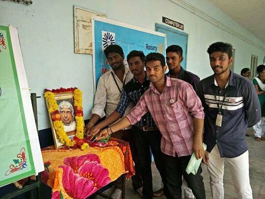 iam_Chari54's tweet photo. We #Rotary community corp  payed our tribute to our #Dr.apj.abdul kalam sir by planting some plants  @Actor_Vivek https://t.co/37BydSkOOM
