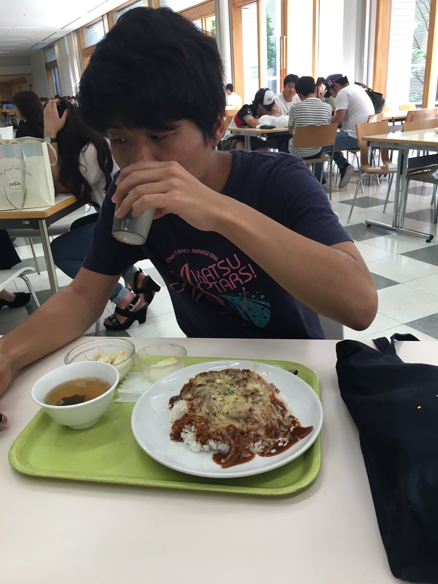 tkmDSG's tweet photo. オタク https://t.co/dcEfuUrLvA