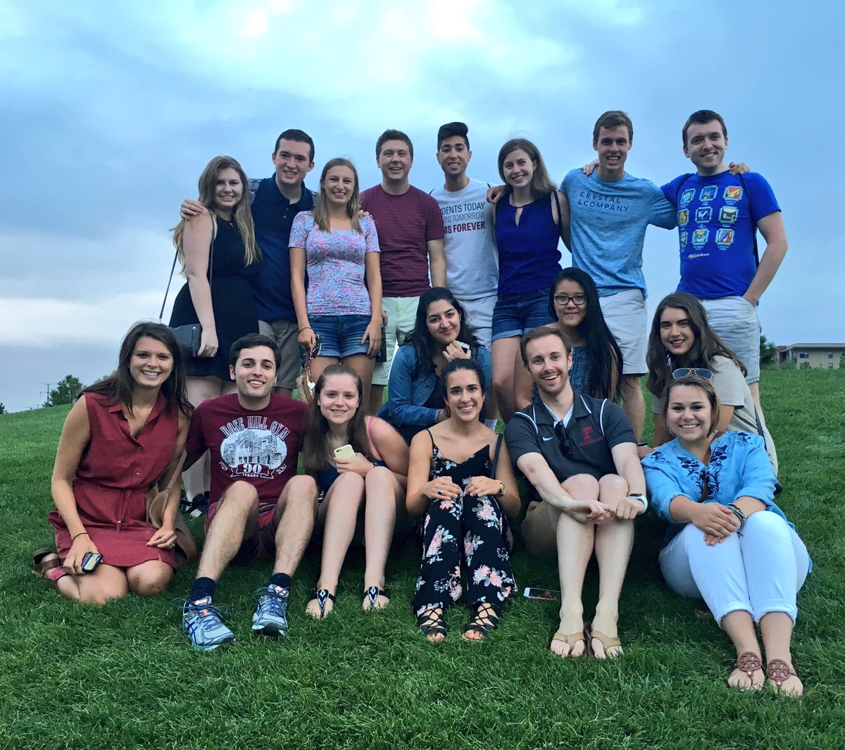muzzeltov's tweet photo. ππ We're just one big, happy Ram-ily! ππ #Fordham #GoRams #NJSLC2016 #MileHigh #Jesuwhat #JesuitEducated https://t.co/KRwlrop3Gl