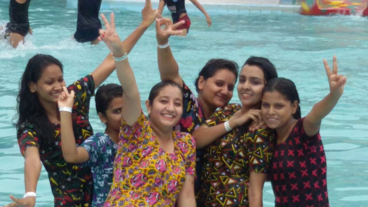 ajitfnb's tweet photo. #IIHM is not abt classroom only.1st year at #picnic #pinkpearl #waterpark #jaipur.
amazing #weather great #students https://t.co/gA3otoG1Um