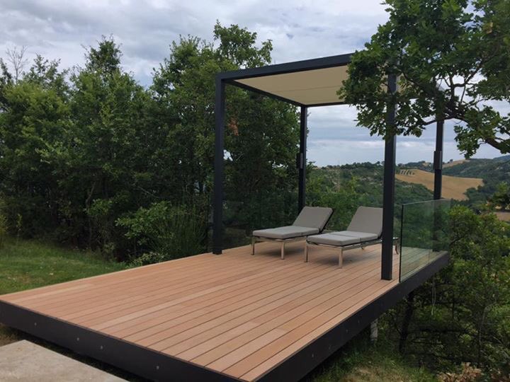 tendeonline's tweet photo. Tra le colline umbre le strutture #cielozip e #cubola nell'elegante outdoor della Torre di Moravola #tende #tol https://t.co/n3QBzEdZvo