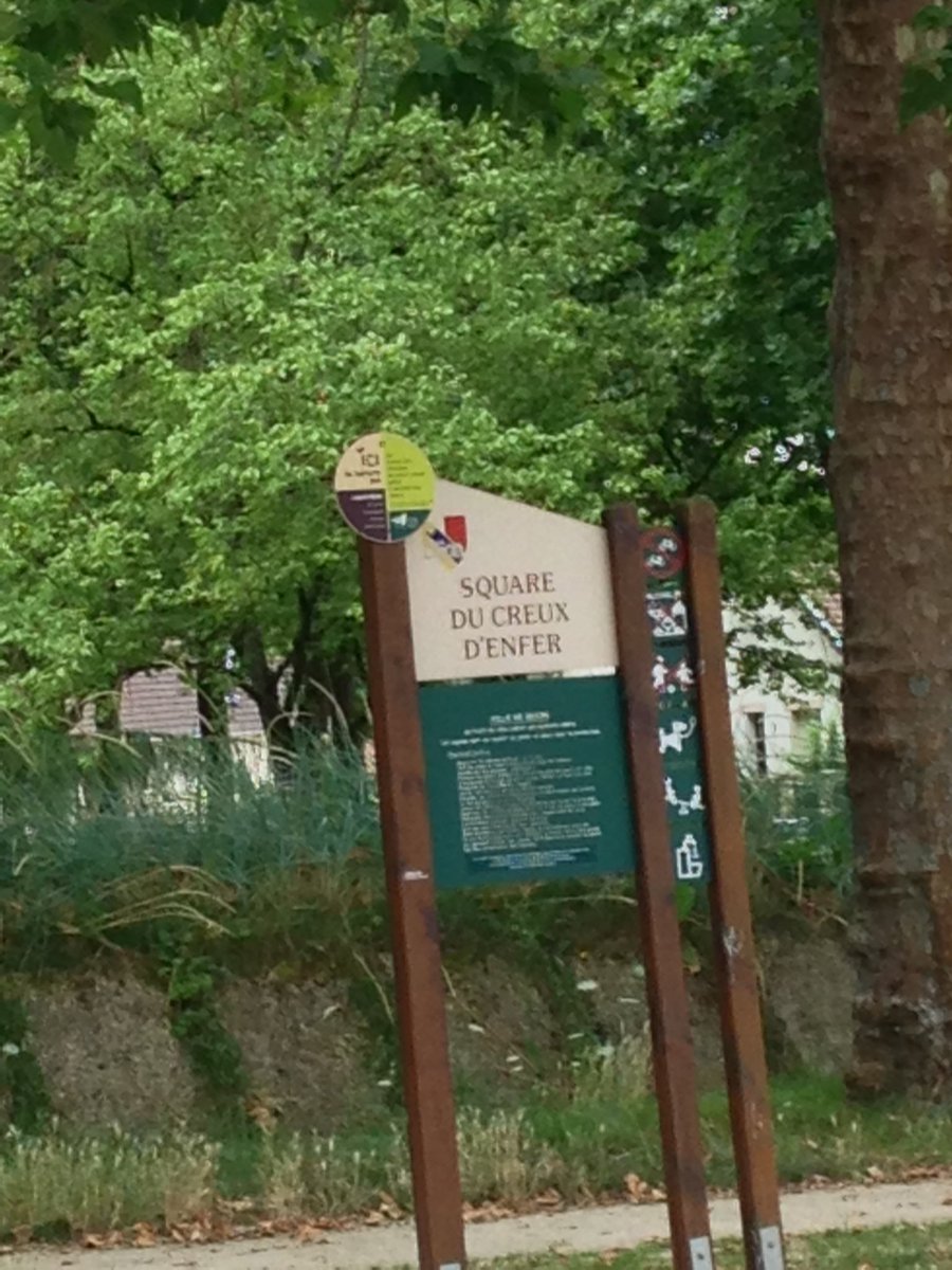 CosmiqStrip's tweet photo. @NianticLabs @PokemonGoApp hello, a Pokestop at this place it's possible ? This is a great public park. Thanks you. https://t.co/hsynKV2I9J