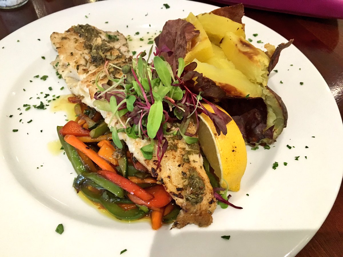 Mrs_SBZ's tweet photo. Obsessed with the food and service @KrunchSA 😋 https://t.co/zAAoIn9bW1
