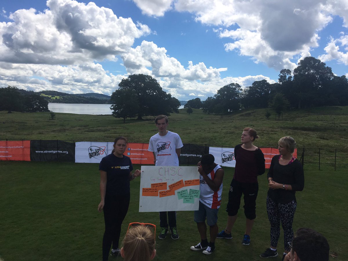 YLABProject's tweet image. Group number 3 pitch underway...#joinlearngrow