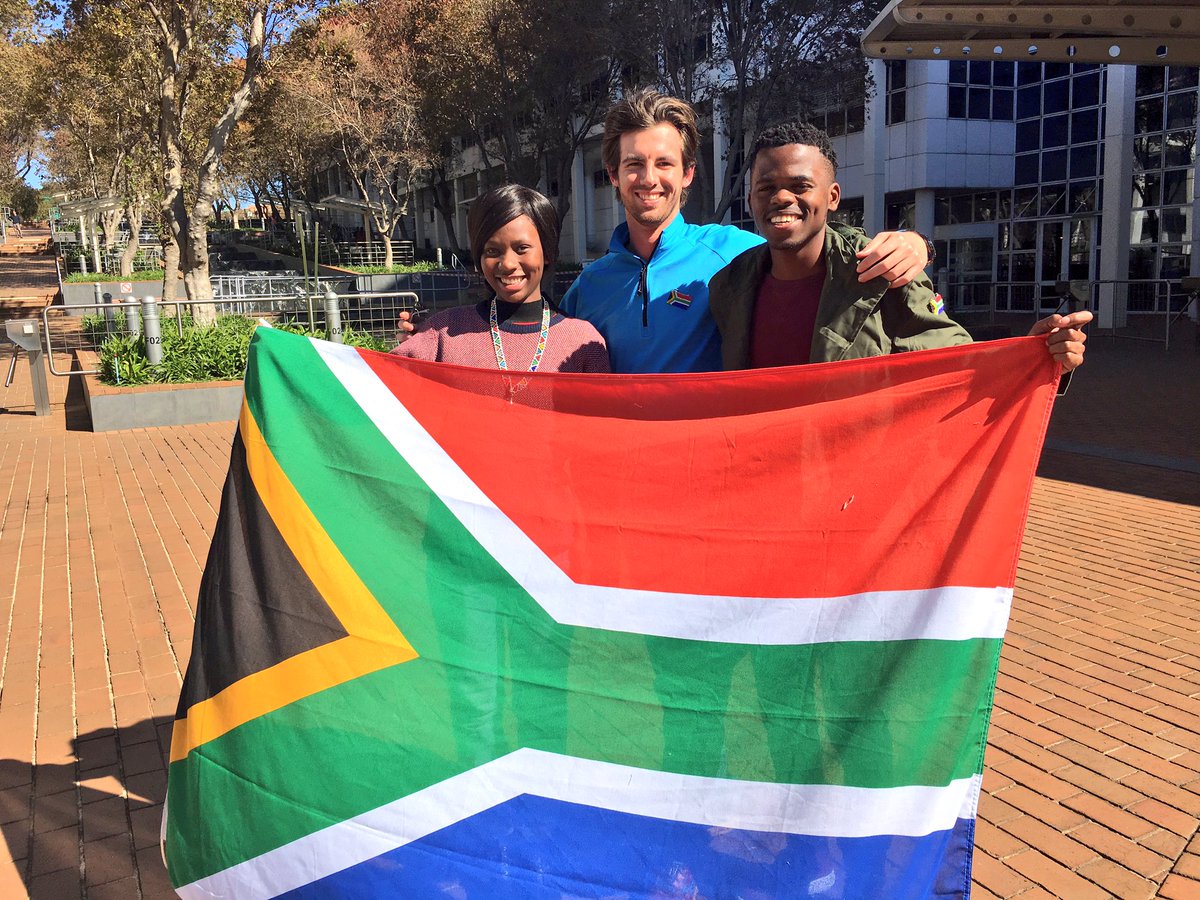 SiemensAfrica's tweet photo. Developing the inventors of tomorrow- today. 3 high school grads join a global @SiemensCareers    training program https://t.co/nORM73iS4m