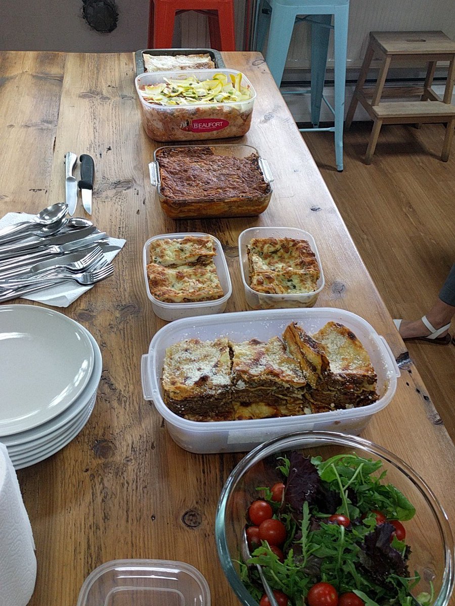pebblecode's tweet image. Crazy response to #LasagnaDay from the pebble code crew. Let&apos;s eat!