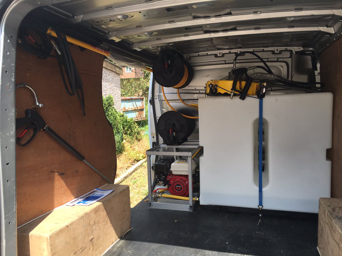 alpha_powerltd's tweet photo. Our latest van install. Engine pressure washer, 500L water tank, 40M high pressure hose and various accessories. https://t.co/arpRxqM8gw